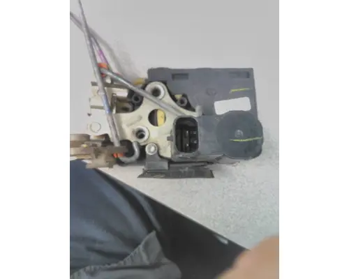 INTERNATIONAL PROSTAR 113 LATCHLOCKLEVER