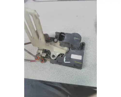 INTERNATIONAL PROSTAR 113 LATCHLOCKLEVER