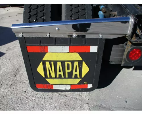 INTERNATIONAL PROSTAR 113 MUD FLAP