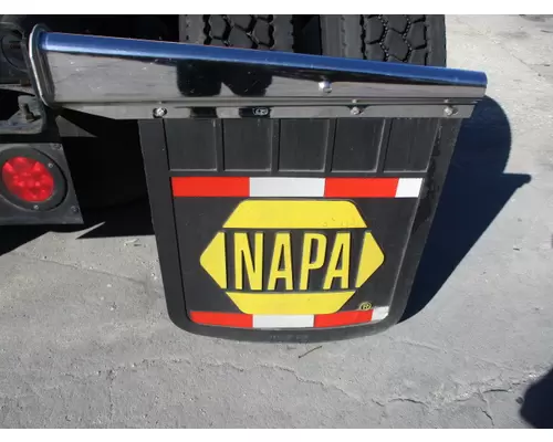 INTERNATIONAL PROSTAR 113 MUD FLAP