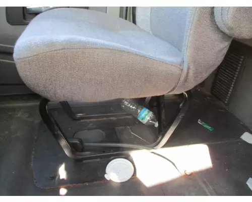 INTERNATIONAL PROSTAR 113 SEAT, FRONT