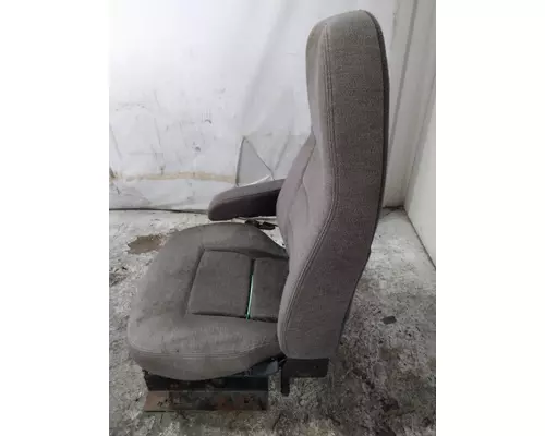 INTERNATIONAL PROSTAR 113 SEAT, FRONT