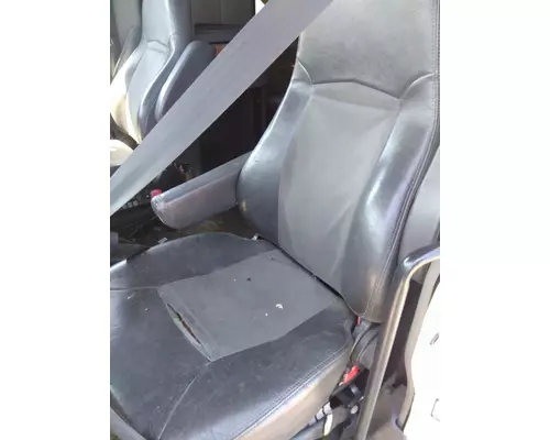 INTERNATIONAL PROSTAR 113 SEAT, FRONT