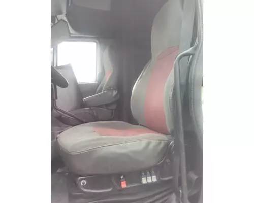 INTERNATIONAL PROSTAR 113 SEAT, FRONT