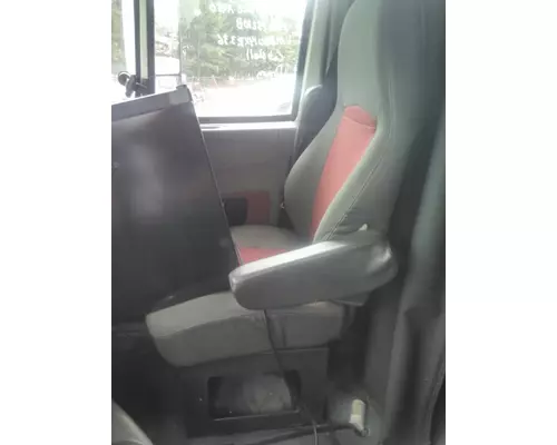INTERNATIONAL PROSTAR 113 SEAT, FRONT