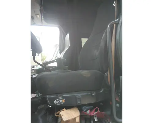 INTERNATIONAL PROSTAR 113 SEAT, FRONT
