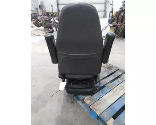 INTERNATIONAL PROSTAR 113 SEAT, FRONT