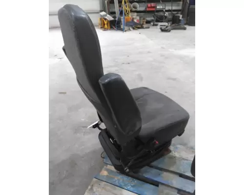 INTERNATIONAL PROSTAR 113 SEAT, FRONT