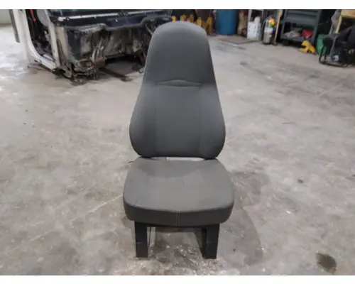INTERNATIONAL PROSTAR 113 SEAT, FRONT