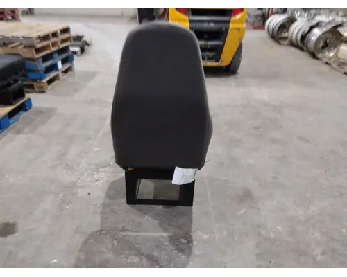 INTERNATIONAL PROSTAR 113 SEAT, FRONT