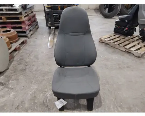 INTERNATIONAL PROSTAR 113 SEAT, FRONT