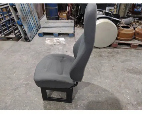 INTERNATIONAL PROSTAR 113 SEAT, FRONT