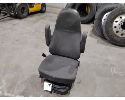 INTERNATIONAL PROSTAR 113 SEAT, FRONT