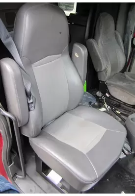 INTERNATIONAL PROSTAR 113 SEAT, FRONT