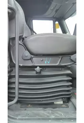 INTERNATIONAL PROSTAR 113 SEAT, FRONT