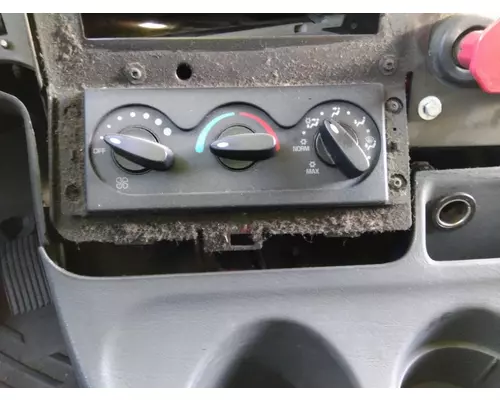 INTERNATIONAL PROSTAR 113 TEMPERATURE CONTROL
