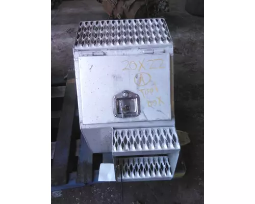 INTERNATIONAL PROSTAR 113 TOOL BOX