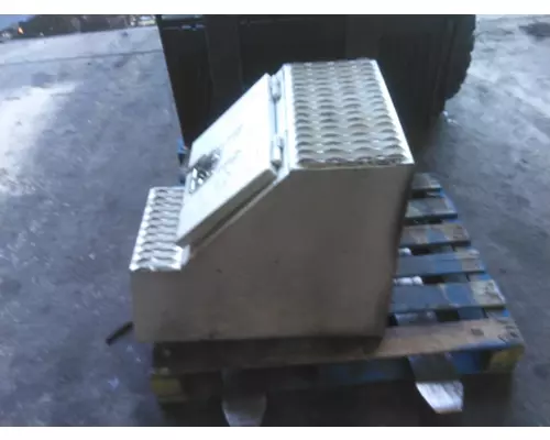 INTERNATIONAL PROSTAR 113 TOOL BOX