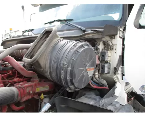 INTERNATIONAL PROSTAR 122 AIR CLEANER