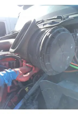INTERNATIONAL PROSTAR 122 AIR CLEANER