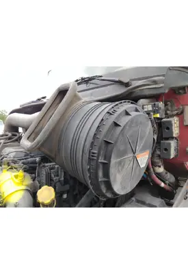 INTERNATIONAL PROSTAR 122 AIR CLEANER