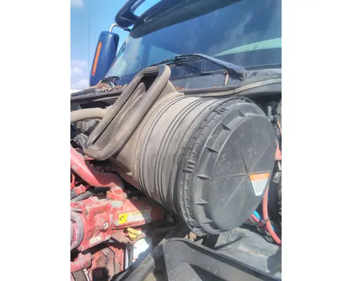 INTERNATIONAL PROSTAR 122 AIR CLEANER