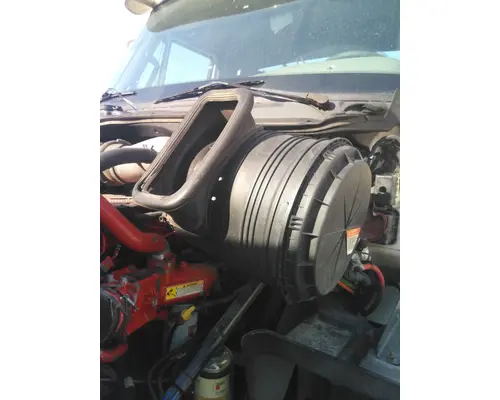 INTERNATIONAL PROSTAR 122 AIR CLEANER