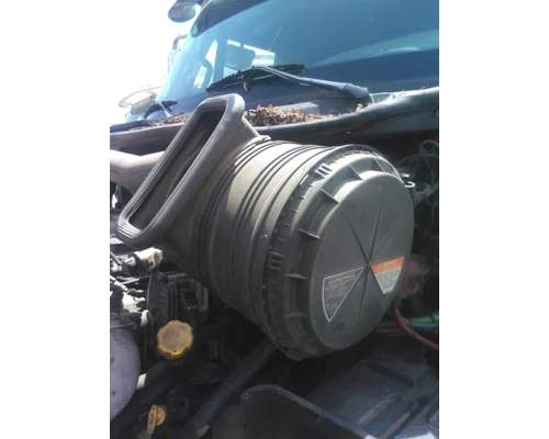 INTERNATIONAL PROSTAR 122 AIR CLEANER