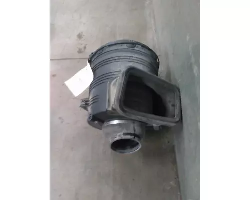 INTERNATIONAL PROSTAR 122 AIR CLEANER