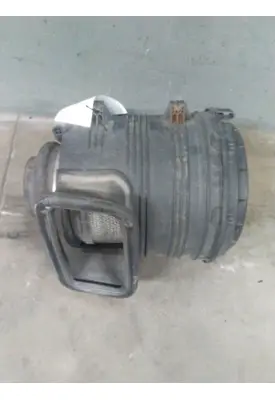 INTERNATIONAL PROSTAR 122 AIR CLEANER