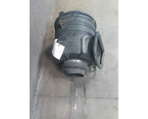 INTERNATIONAL PROSTAR 122 AIR CLEANER