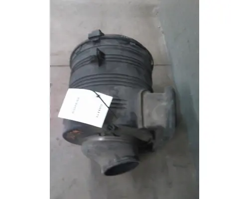 INTERNATIONAL PROSTAR 122 AIR CLEANER