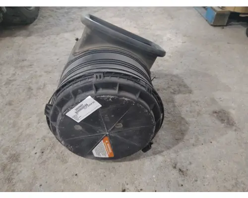 INTERNATIONAL PROSTAR 122 AIR CLEANER