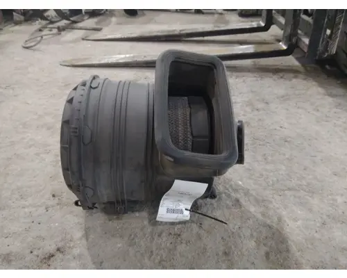 INTERNATIONAL PROSTAR 122 AIR CLEANER