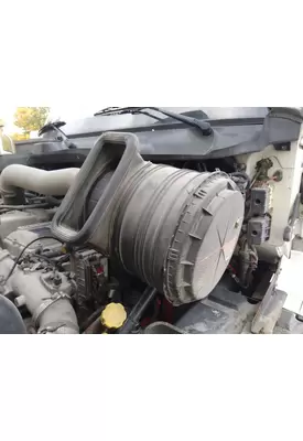 INTERNATIONAL PROSTAR 122 AIR CLEANER