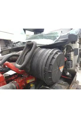 INTERNATIONAL PROSTAR 122 AIR CLEANER