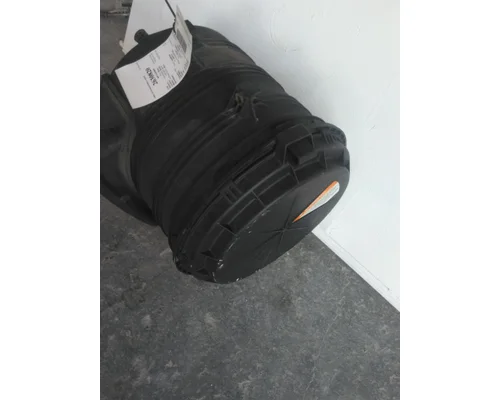 INTERNATIONAL PROSTAR 122 AIR CLEANER