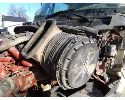 INTERNATIONAL PROSTAR 122 AIR CLEANER