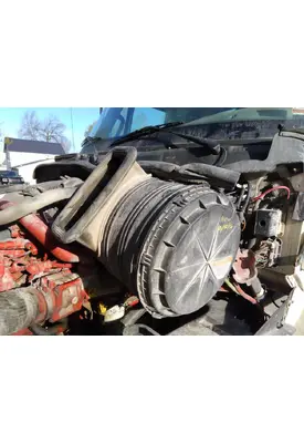 INTERNATIONAL PROSTAR 122 AIR CLEANER