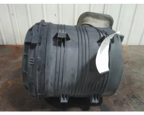 INTERNATIONAL PROSTAR 122 AIR CLEANER