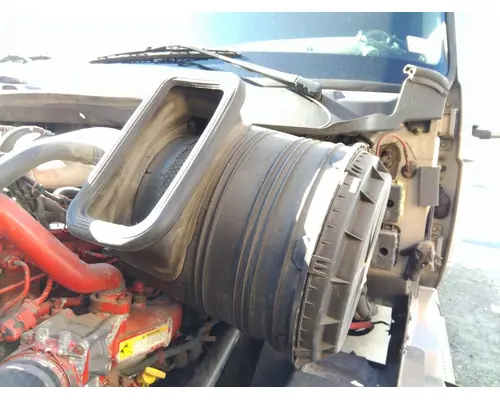 INTERNATIONAL PROSTAR 122 AIR CLEANER