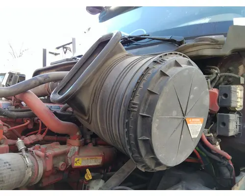 INTERNATIONAL PROSTAR 122 AIR CLEANER