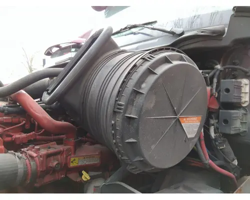 INTERNATIONAL PROSTAR 122 AIR CLEANER