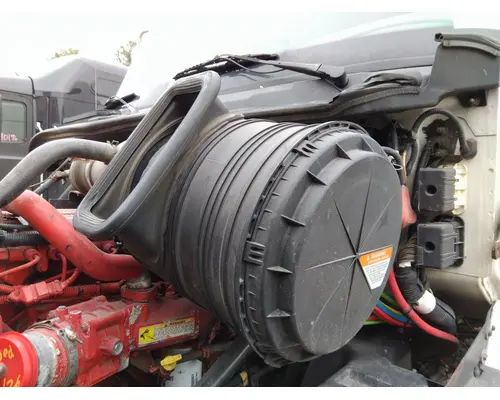 INTERNATIONAL PROSTAR 122 AIR CLEANER