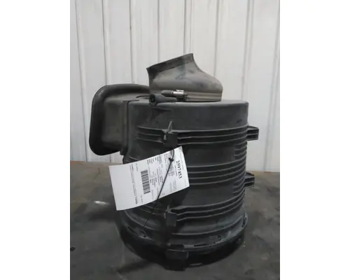 INTERNATIONAL PROSTAR 122 AIR CLEANER