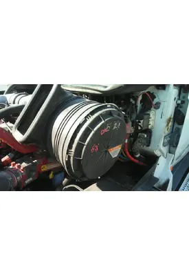 INTERNATIONAL PROSTAR 122 AIR CLEANER