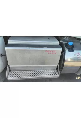 INTERNATIONAL PROSTAR 122 BATTERY BOX COVER