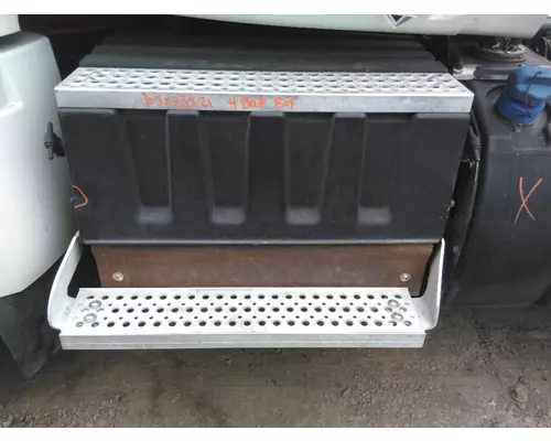 INTERNATIONAL PROSTAR 122 BATTERY BOX