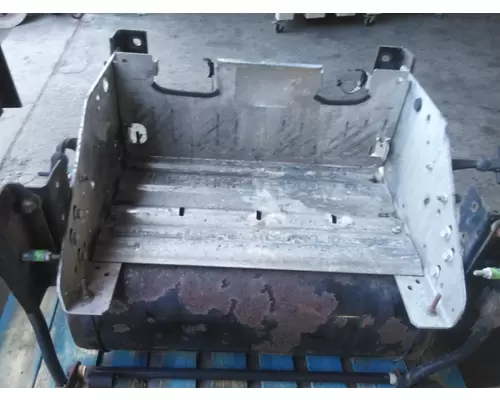 INTERNATIONAL PROSTAR 122 BATTERY BOX