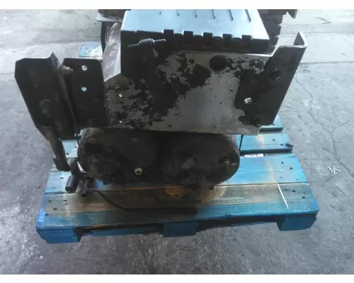 INTERNATIONAL PROSTAR 122 BATTERY BOX